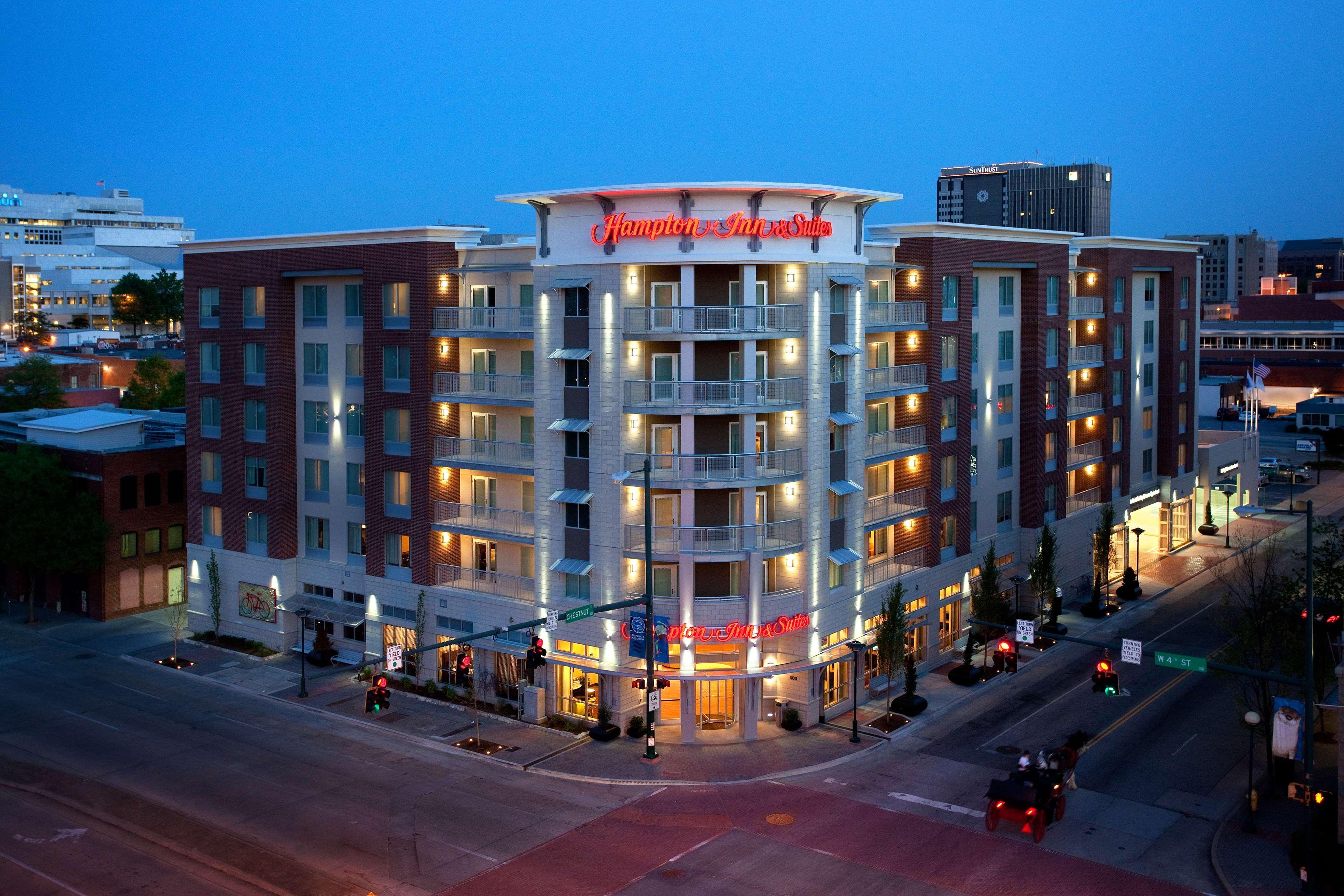 Hampton & Downtown 3*