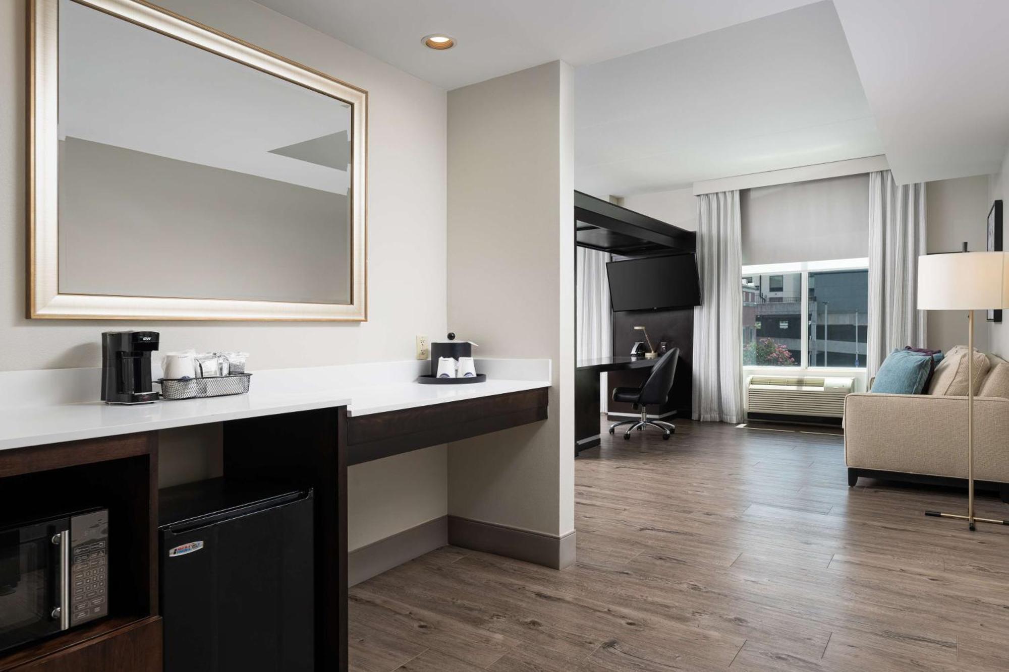 Hotel Hampton & Downtown